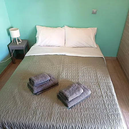 Reniza House 1 *