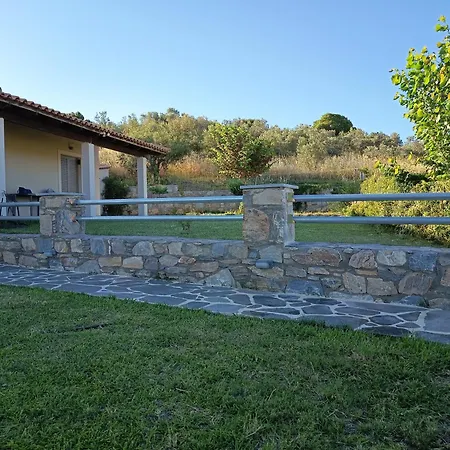 Reniza House 1 *